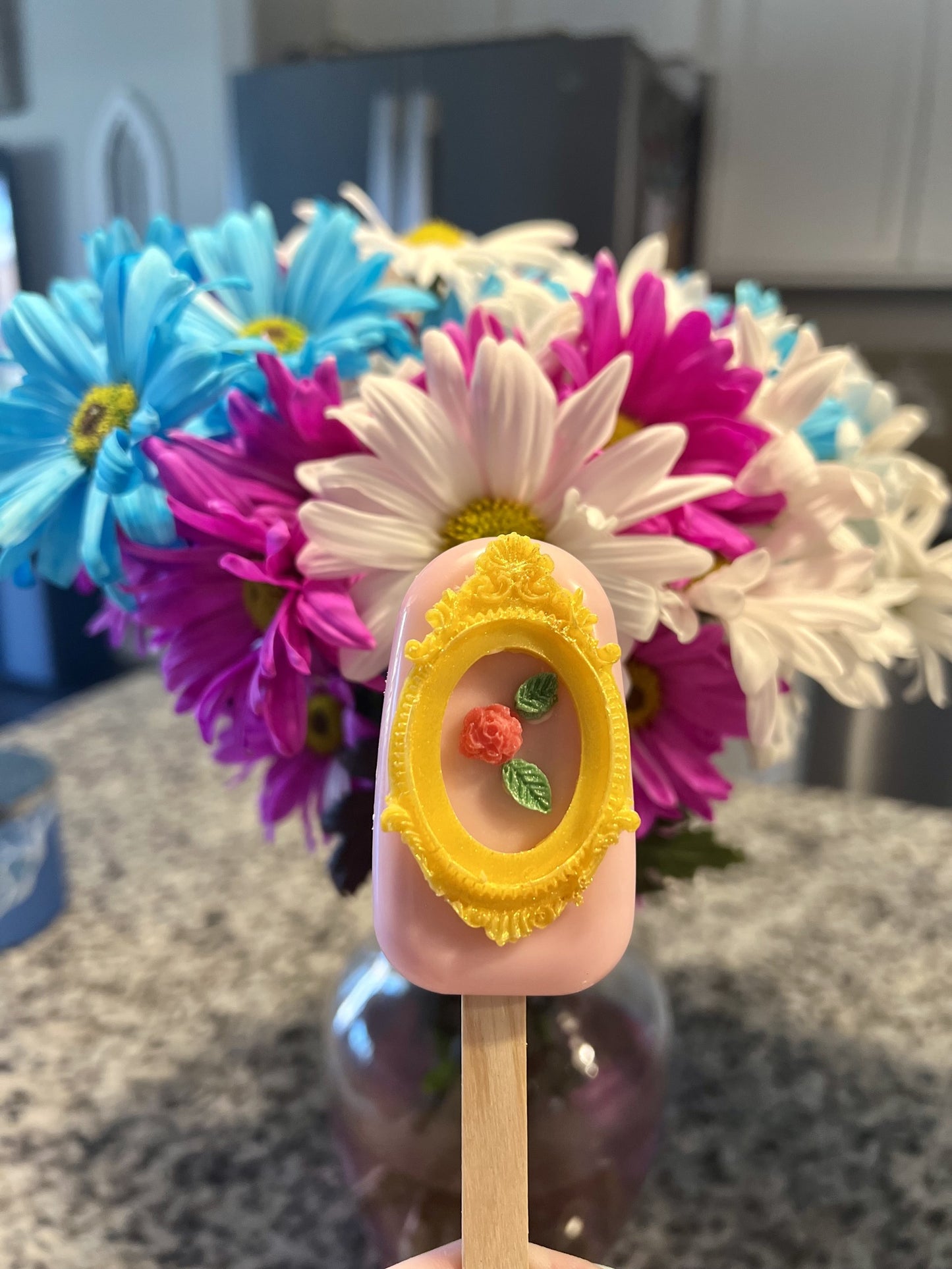 Custom Cake Pops and Cakecicles by the dozen